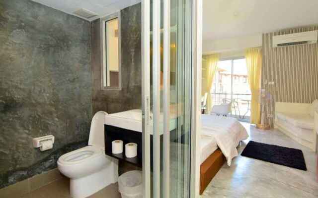 Replay 309 Apartment