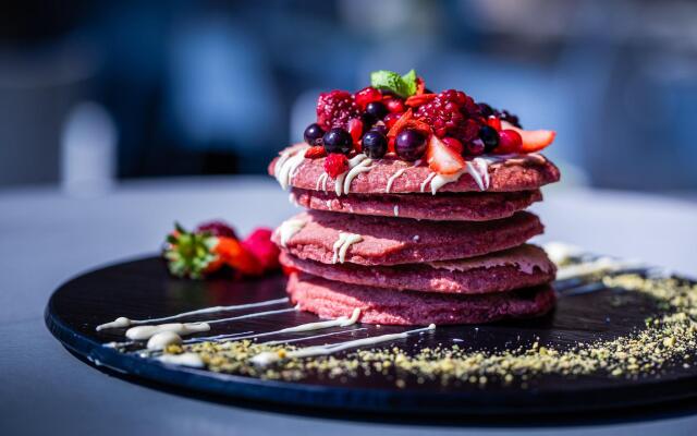 Crowne Plaza Limassol by IHG