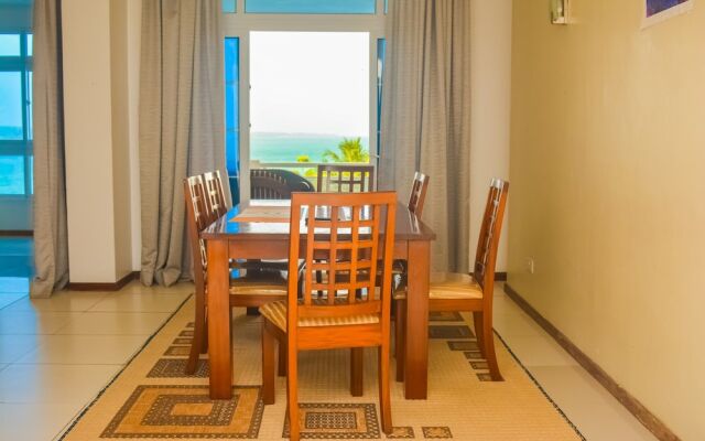 Stay.Plus Almasi Beachfront Apartments
