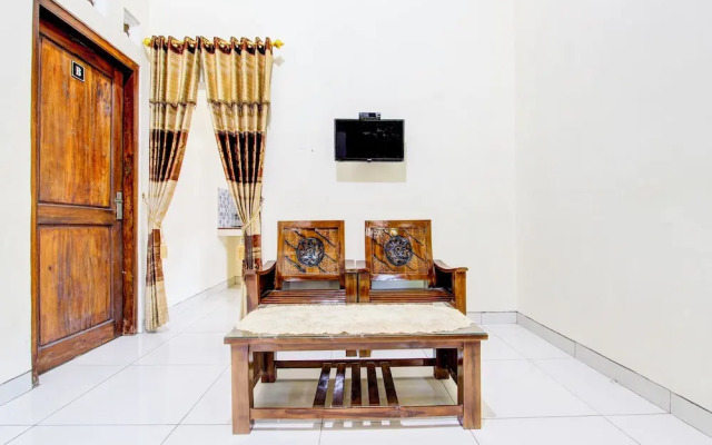 SPOT ON 93819 Homestay Shinta Syariah