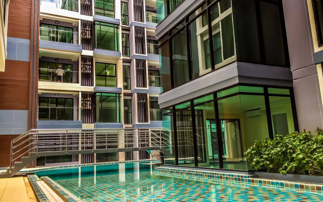 Siam Oriental Tropical Garden by Parikal