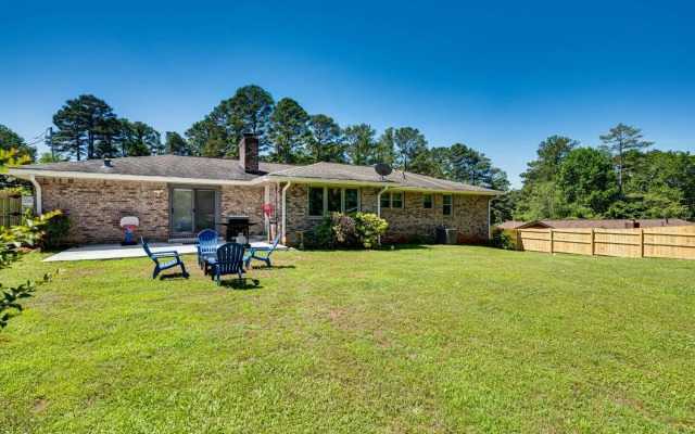 Stonecrest Family Home: Close to Panola Mountain!