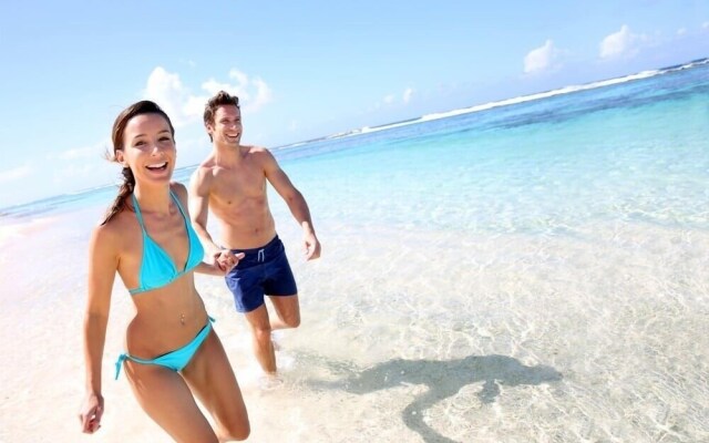 1309 Laurel Grove 3 Bedroom Home by RedAwning