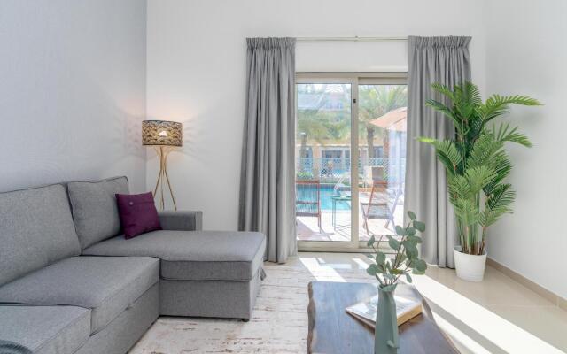 Luxury 300m2 Townhouse. Beach, Gym, Private Pool (2)