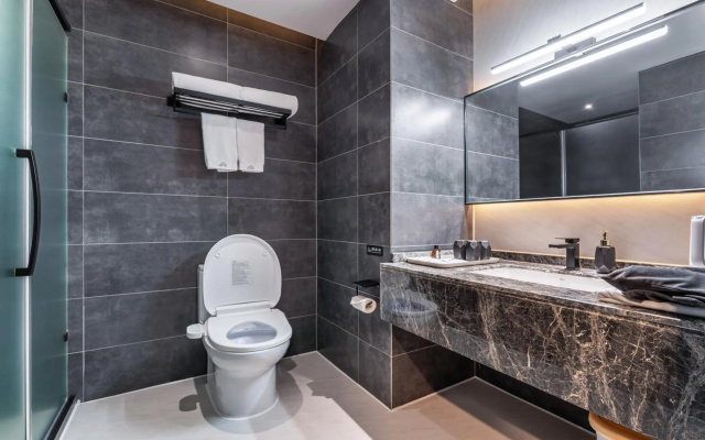 HeSu DESIGNER Hotel & Suites - Xi'an Drum Tower & YONGNING Gate Branch - Image 6