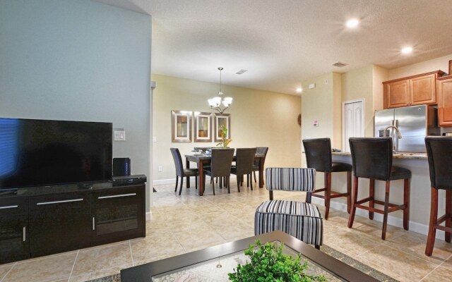 Storey Lake 4 Bedroom Townhome w Splashpool - 1603ST