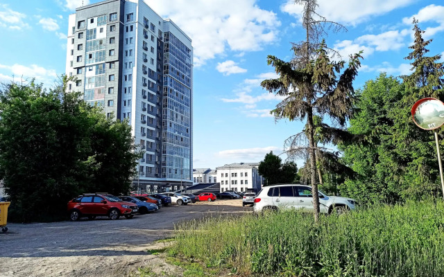 Apartment on Dementieva street 20