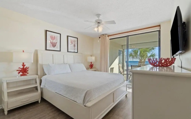 Pelican Pointe 1203