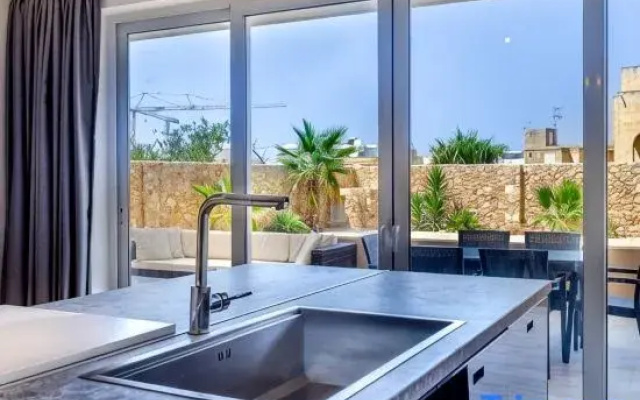 Hygge - 4 bedrooms (sleeps 8+2 kids) Xaghra village