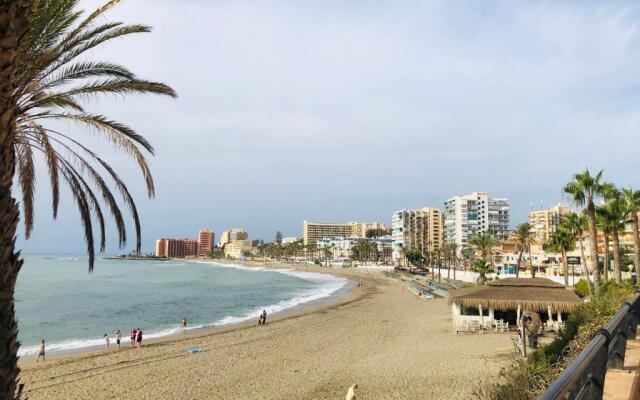 Luxury beachfront apartment in Benalmadena Costa