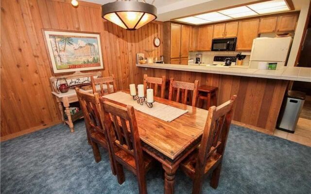 Mountainback #45, Den