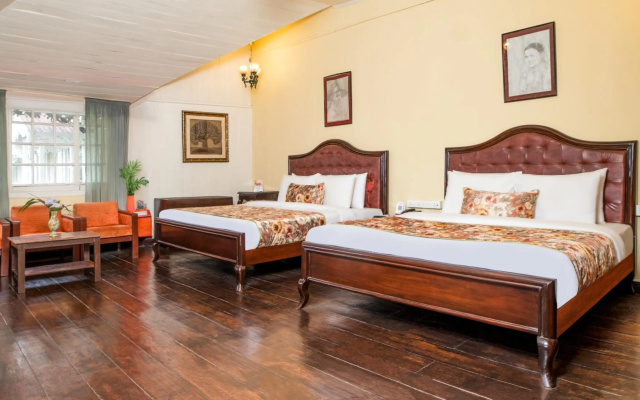 Summit Swiss Heritage Hotel & Spa – Guest Rooms – Darjeeling