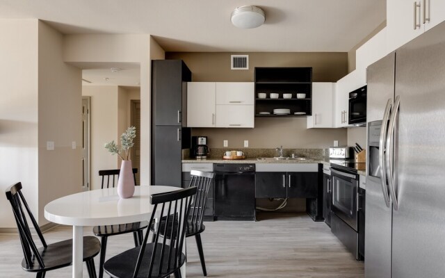 1-Bdrm Getaway in Marina Del Rey (1310)