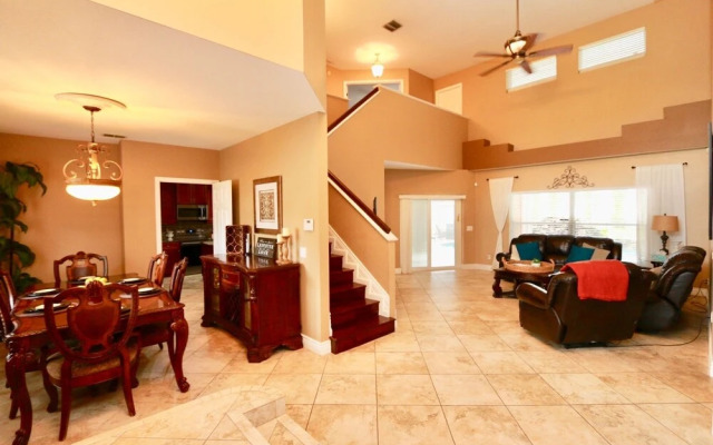 Villa at Pleasant Lake