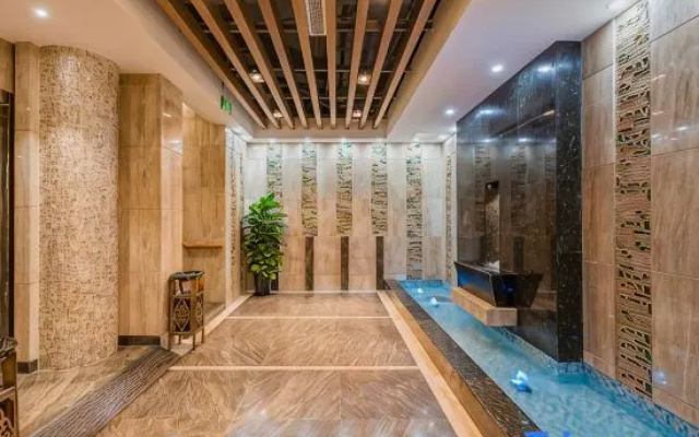Kingkylin Club Hotel – Pool – Beijing