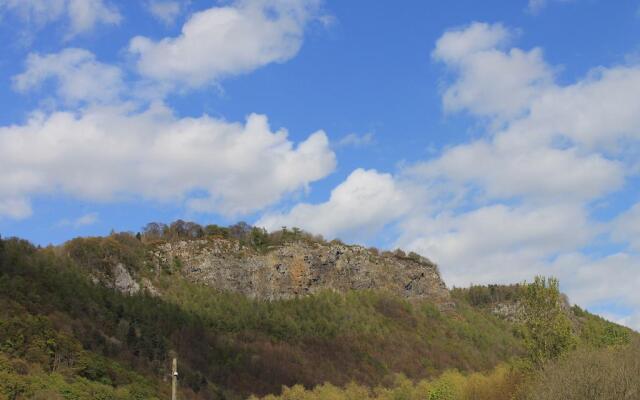 Clover Holidays - Leslie House