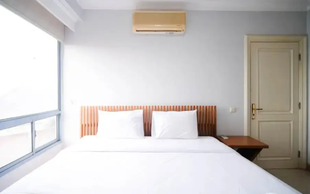 Homey 2Br With Extra Room At Taman Beverly Apartment