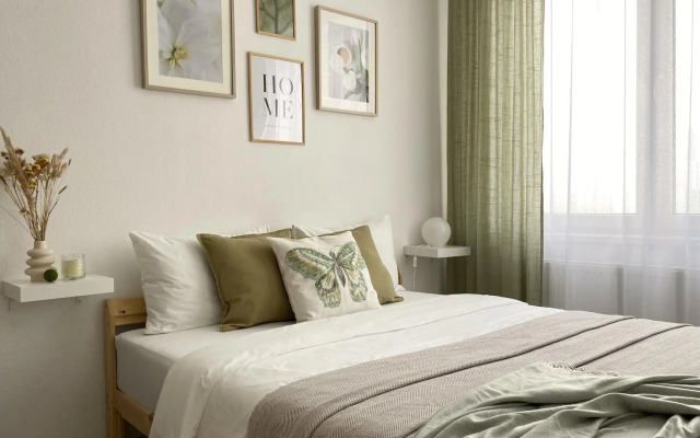 Апартаменты на проспекте Академика Сахарова 51