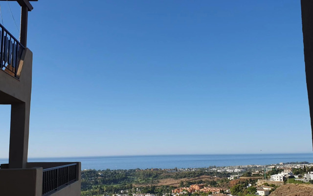 Luxury apartment in Benahavis with amazing views