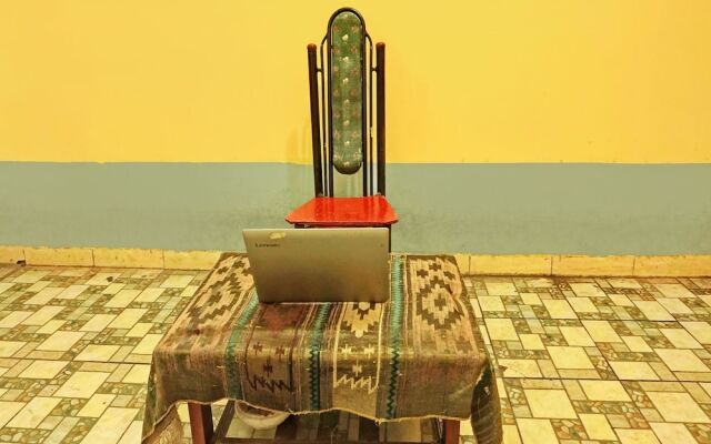 OYO Life  92936 Kost Teteh Erni Karawang