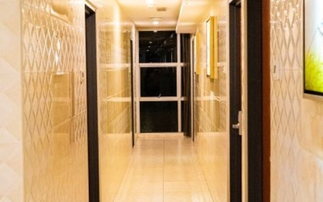 Suwara Hotel