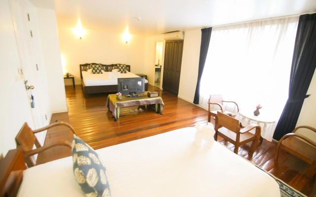 SSIP Boutique Dhevej Bangkok
