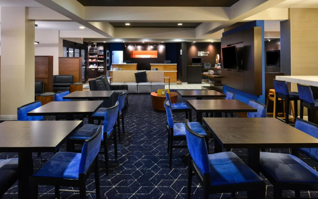 Courtyard by Marriott Detroit Utica
