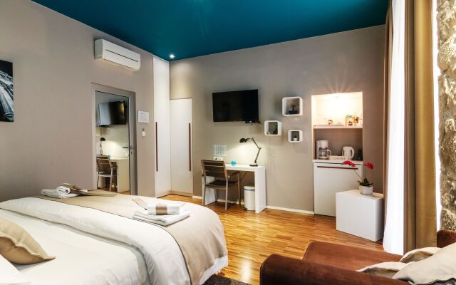 Riva Luxury Rooms