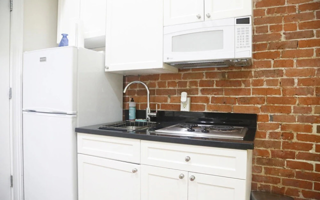 The Nomad Suites & Apartments