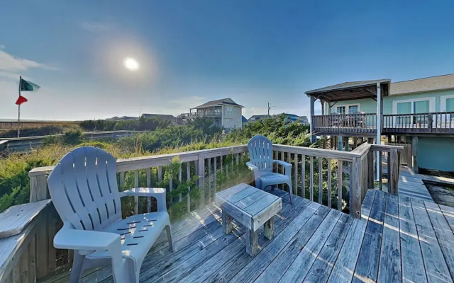 Green Dolphin by Topsail Realty