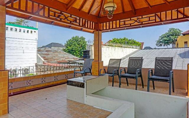 SPOT ON 91461 Saungawi Stay Syariah