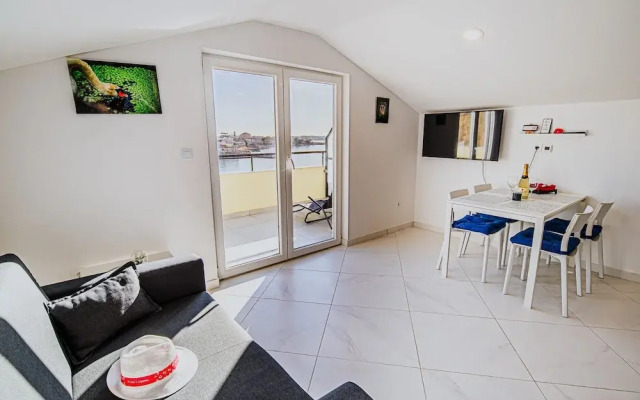Sleek and Stylish Umag Apartments With Sea View