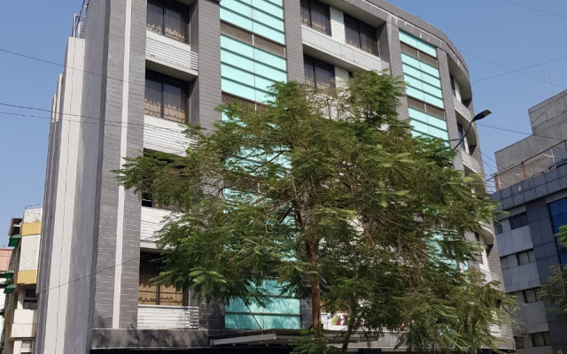 OYO 4938 Hotel Dev Aadi
