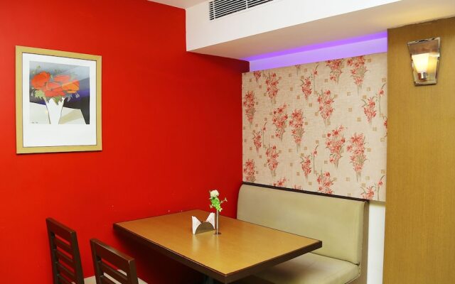 Hotel Rajvihar Deluxe