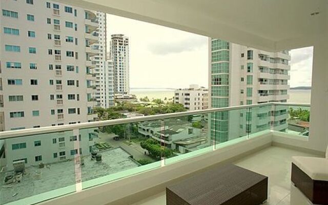 Travelers Suites Orange Cartagena