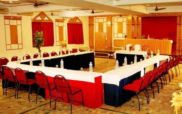 Hotel Singaar International