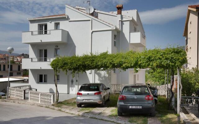 Apartment Lidija