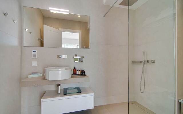 Livinghome Suites