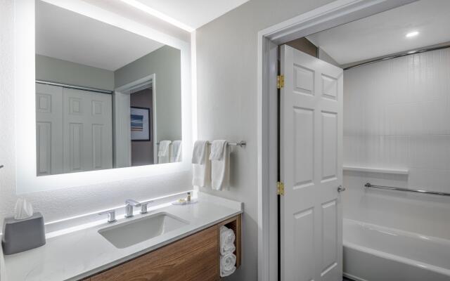 Staybridge Suites Phoenix - Glendale Sports Dist by IHG