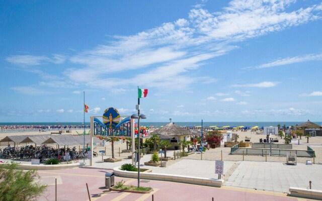 Nice Apartment in Rosolina Mare With 2 Bedrooms and Wifi