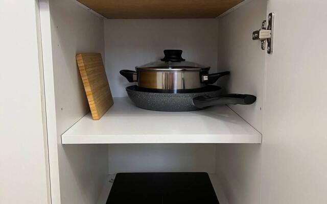 Апартаменты на улице Хрустальногорская 88