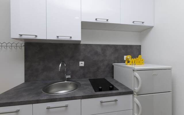 Apartments and Room Central Position