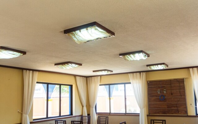 Kalamari Beach Hotel