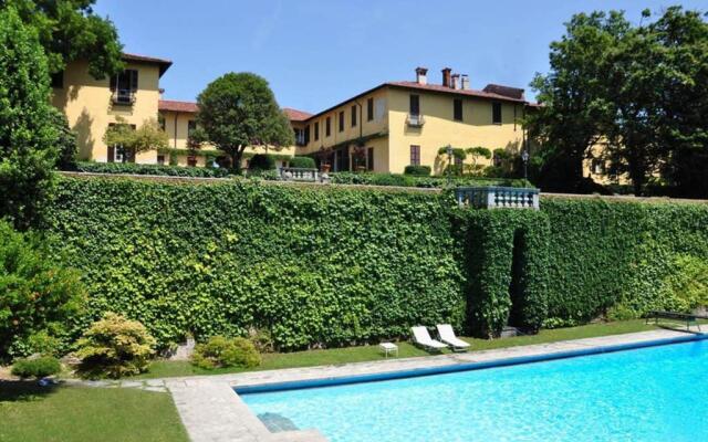 Villa La Vescogna Historic House With Pool