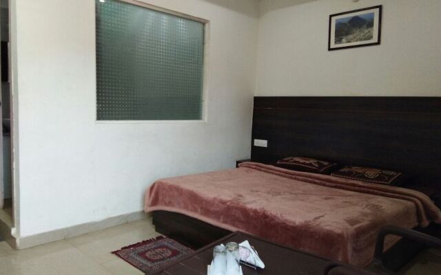 Dhauladhar Heights