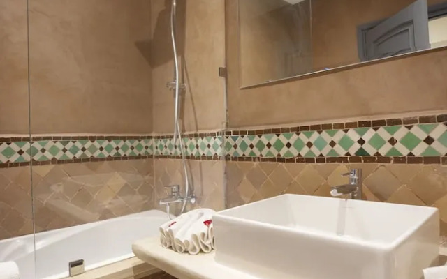 Malaya Suites & Villas