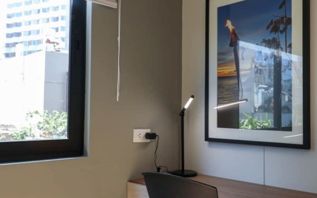 w Perfect 3BR With Balcony in Miraflores