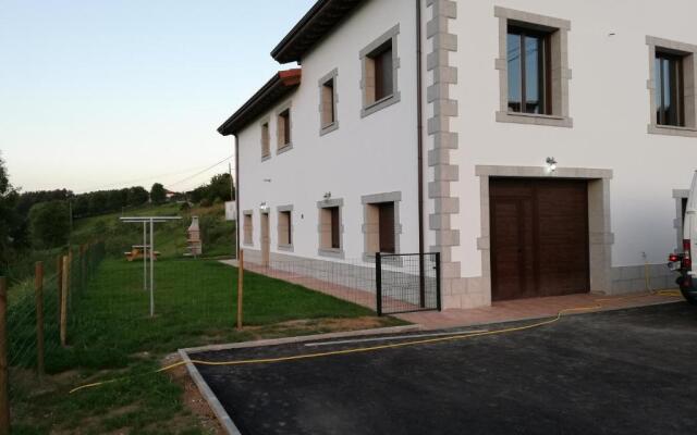 Los fresnos de ribadesella 5 personas