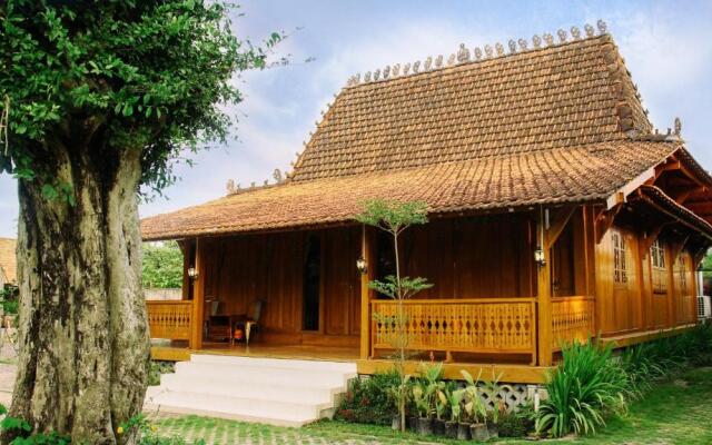 Hotel Kampoeng Joglo Yogyakarta