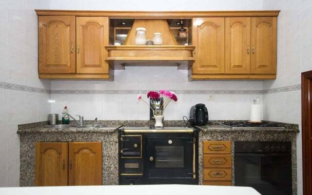 House - 3 Bedrooms with WiFi - 107748